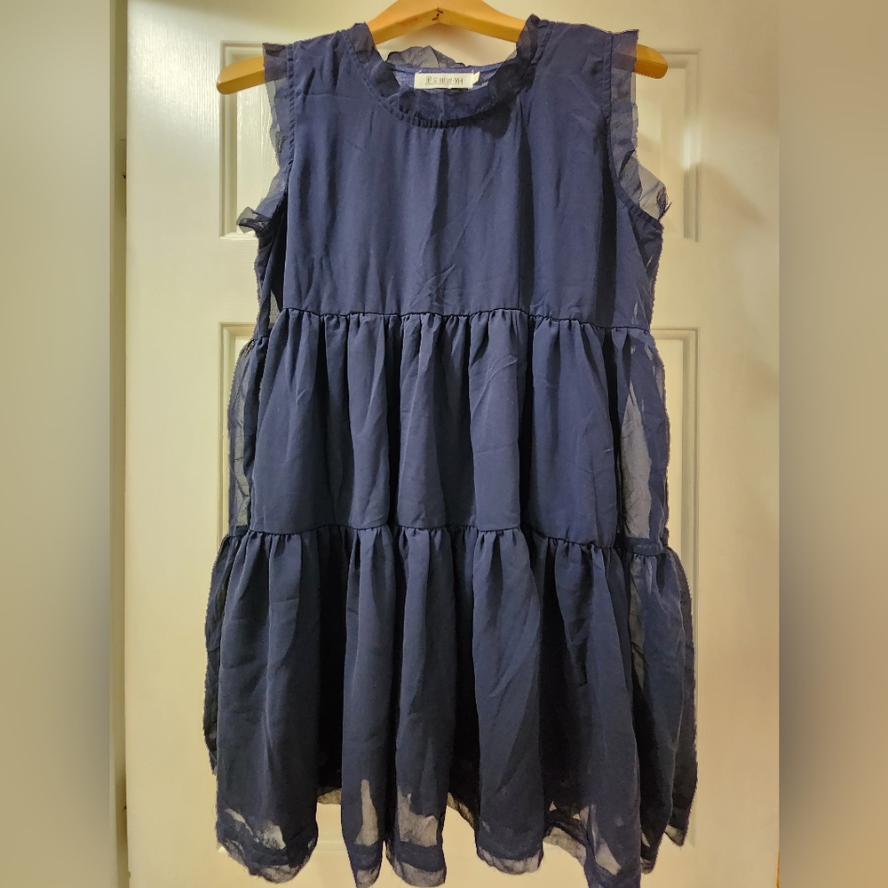 Woman's pregnancy dress with linning. Flaring hem. Goos for pregna size S to M.